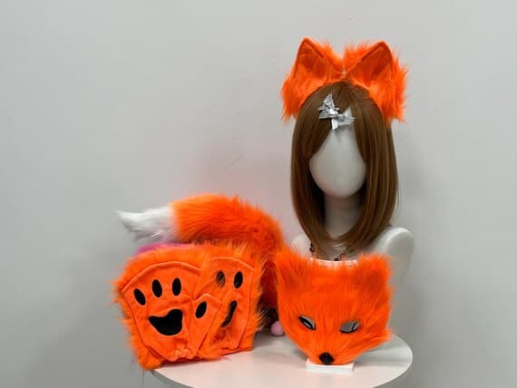 Furry paws gloves with realistic claws, perfect for cosplay, fursuits, or petplay. These handmade gloves are designed for fox, wolf, or cat costumes and feature soft faux fur with a clawed design for a unique, wild look. Available in black, gray, and brown, these gloves are ideal for Halloween parties, furry conventions, or cosplay events. Durable, comfortable, and stylish for any furry enthusiast