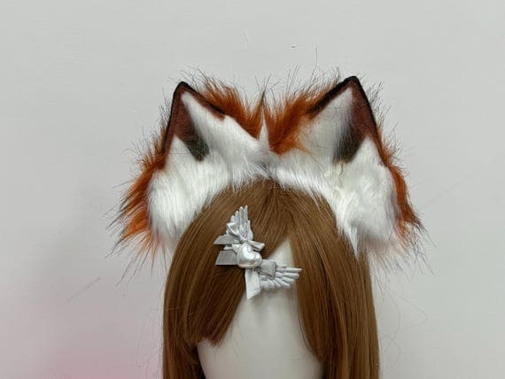 Close-Up of Brown and White Fox Ears Headband – Handmade Faux Fur Cosplay Accessory for Animal Costumes